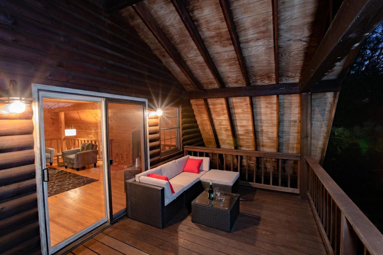 Treetops Cabin Easy To Asheville With Fast Wifi And Great View Swiss Eksteriør billede