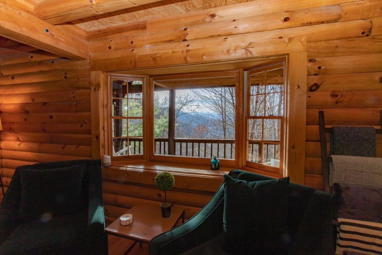 Treetops Cabin Easy To Asheville With Fast Wifi And Great View Swiss Eksteriør billede