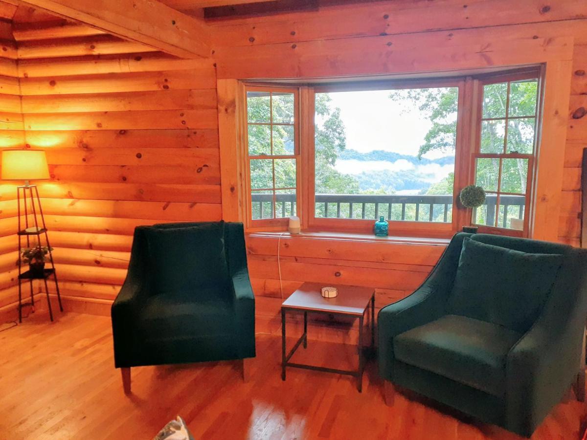 Treetops Cabin Easy To Asheville With Fast Wifi And Great View Swiss Eksteriør billede
